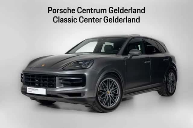 Porsche Cayenne (2024) thumbnail 1
