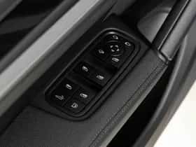 Porsche Cayenne (2024) thumbnail 39