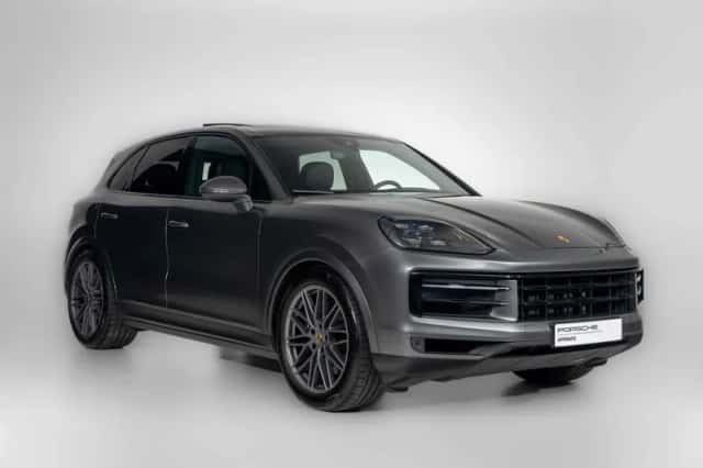 Porsche Cayenne (2024) thumbnail 5
