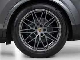 Porsche Cayenne (2024) thumbnail 49