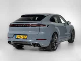 Porsche Cayenne (2024) thumbnail 6