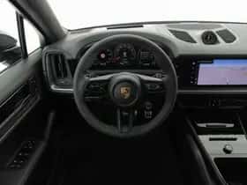 Porsche Cayenne (2024) thumbnail 9