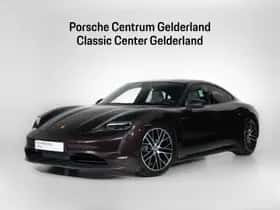 Porsche Taycan (2023)