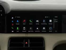 Porsche Taycan (2023) thumbnail 12
