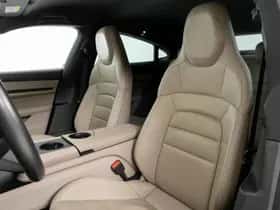 Porsche Taycan (2023) thumbnail 4