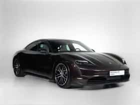 Porsche Taycan (2023) thumbnail 5