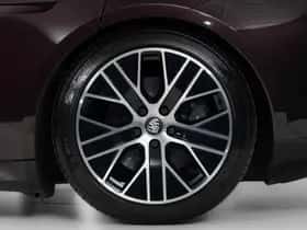 Porsche Taycan (2023) thumbnail 46