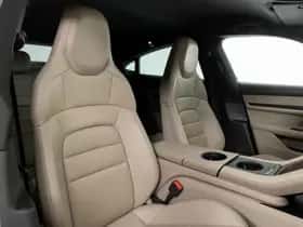 Porsche Taycan (2023) thumbnail 8