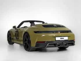 Porsche 911 (2026) thumbnail 2