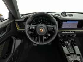 Porsche 911 (2026) thumbnail 9