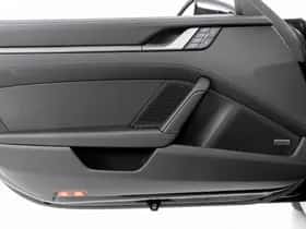 Porsche 911 (2025) thumbnail 34