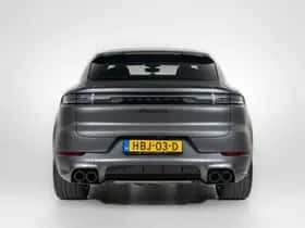 Porsche Cayenne (2025) thumbnail 16