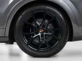 Porsche Cayenne (2025) thumbnail 51