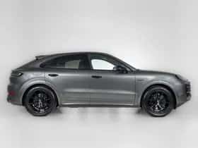 Porsche Cayenne (2025) thumbnail 10