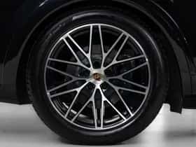 Porsche Cayenne (2024) thumbnail 23