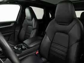Porsche Cayenne (2024) thumbnail 4