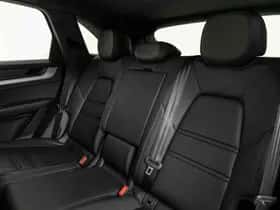 Porsche Cayenne (2024) thumbnail 46