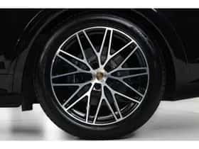Porsche Cayenne (2024) thumbnail 48