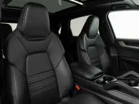 Porsche Cayenne (2024) thumbnail 8