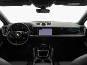 Porsche Cayenne (2024) thumbnail 9