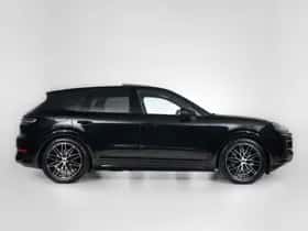 Porsche Cayenne (2024) thumbnail 10