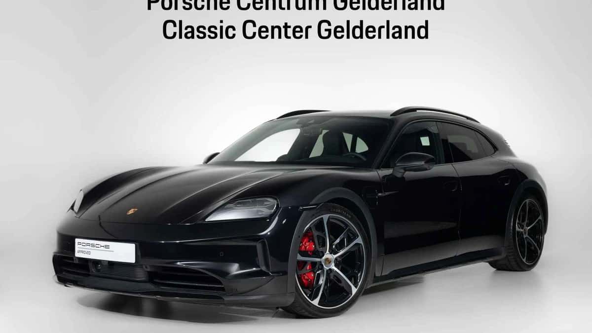 Porsche Taycan (2024) — foto 1