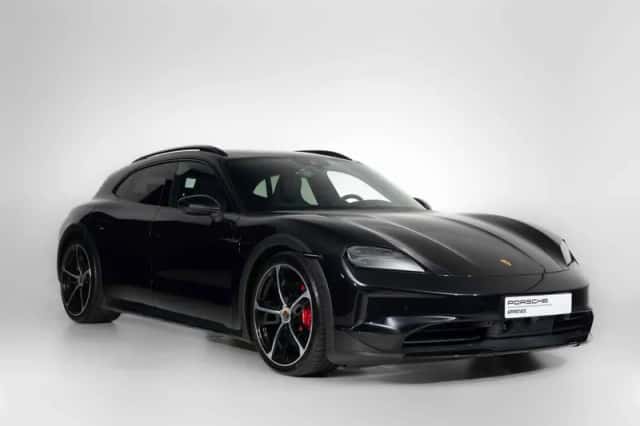 Porsche Taycan (2024) thumbnail 5
