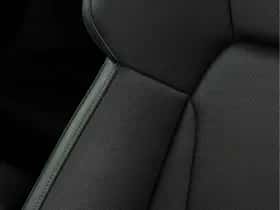 Porsche Taycan (2024) thumbnail 48