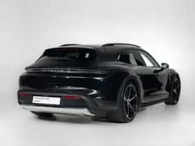 Porsche Taycan (2024) thumbnail 6