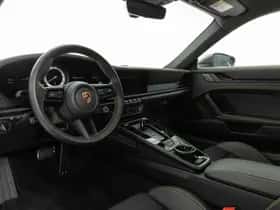 Porsche 911 (2025) thumbnail 3