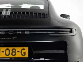 Porsche 911 (2025) thumbnail 33