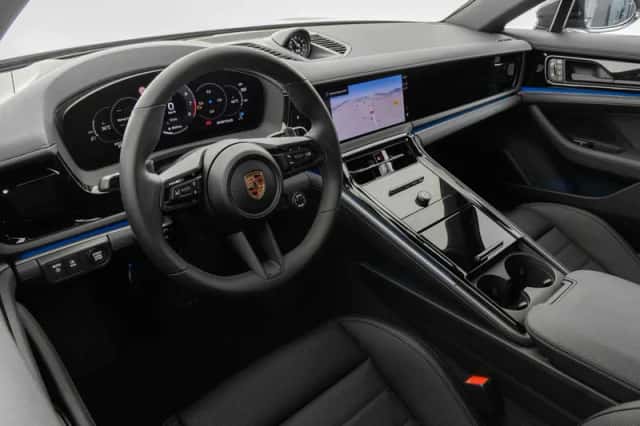 Porsche Panamera (2025) thumbnail 3