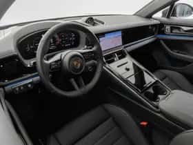 Porsche Panamera (2025) thumbnail 3