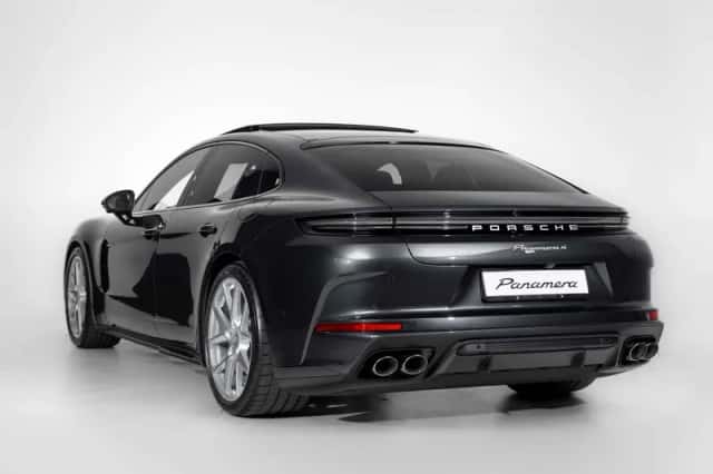 Porsche Panamera (2025) thumbnail 6