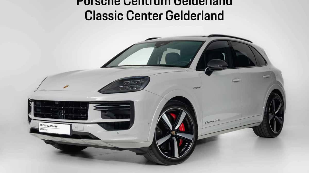 Porsche Cayenne (2024) — foto 1