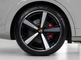 Porsche Cayenne (2024) thumbnail 26