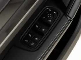 Porsche Cayenne (2024) thumbnail 45