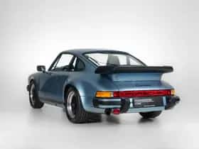 Porsche 911 (1984) thumbnail 2