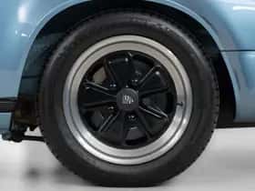 Porsche 911 (1984) thumbnail 45
