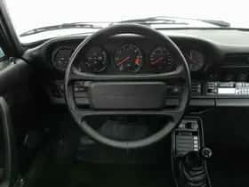 Porsche 911 (1984) thumbnail 9