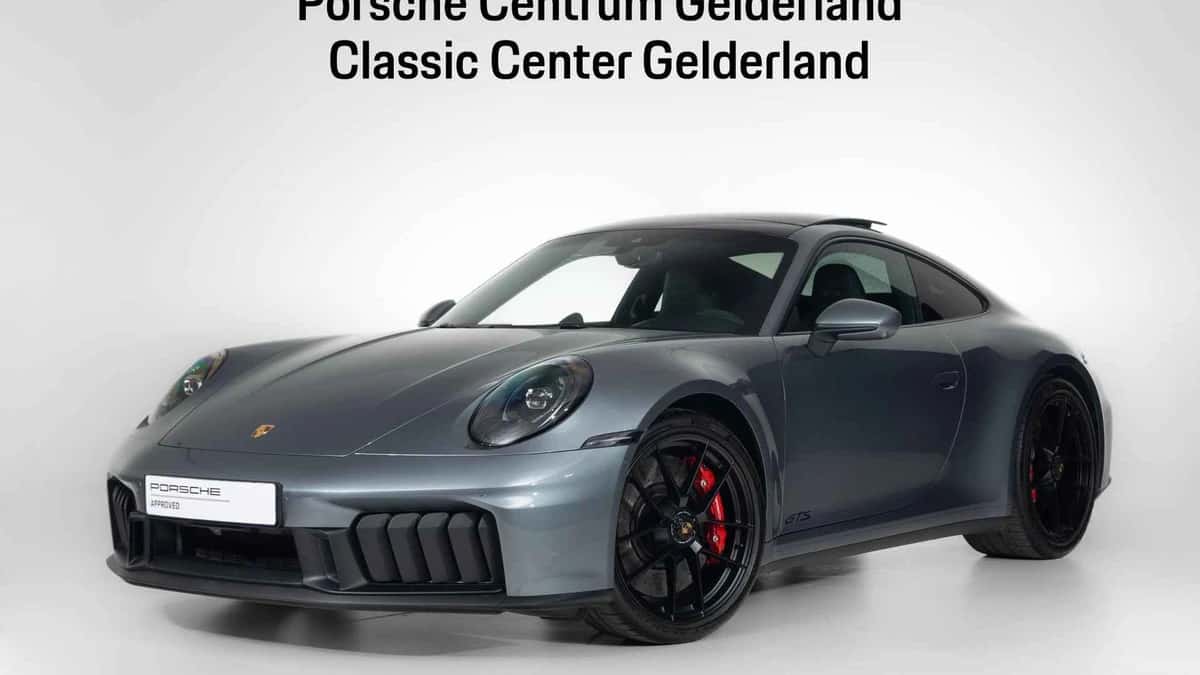Porsche 911 (2025) — foto 1