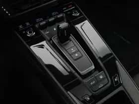 Porsche 911 (2025) thumbnail 13