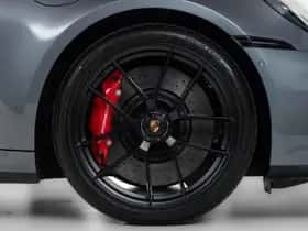 Porsche 911 (2025) thumbnail 21