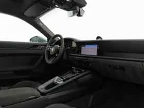 Porsche 911 (2025) thumbnail 7