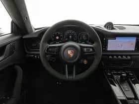 Porsche 911 (2025) thumbnail 9