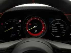Porsche 911 (2022) thumbnail 18