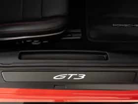 Porsche 911 (2022) thumbnail 38