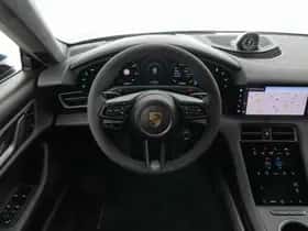 Porsche Taycan (2021) thumbnail 12