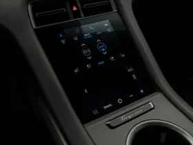 Porsche Taycan (2021) thumbnail 15