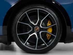 Porsche Taycan (2021) thumbnail 49